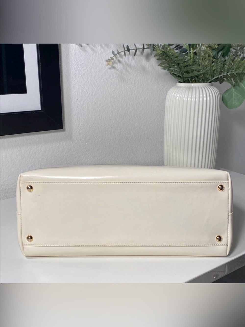 Vintage GIVENCHY Structured
High Gloss Leather Bag - Picture 11 of 15